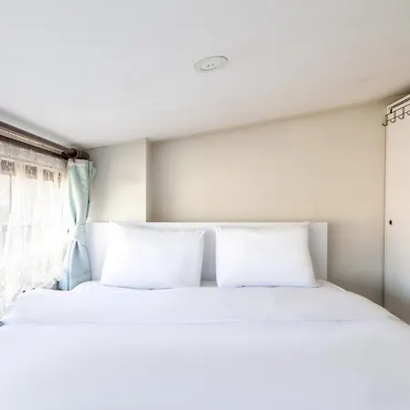 Comfortable Flat With View In Beyoglu